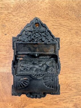 Vintage Cast Iron Double Match Stick Strike Holder w Ornate Designs Cherub Angel